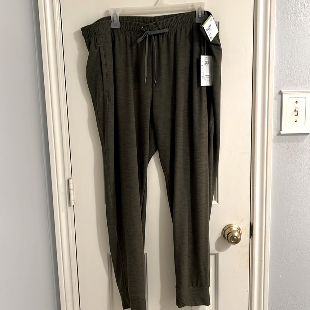 Old Navy NWT olive go dry joggers